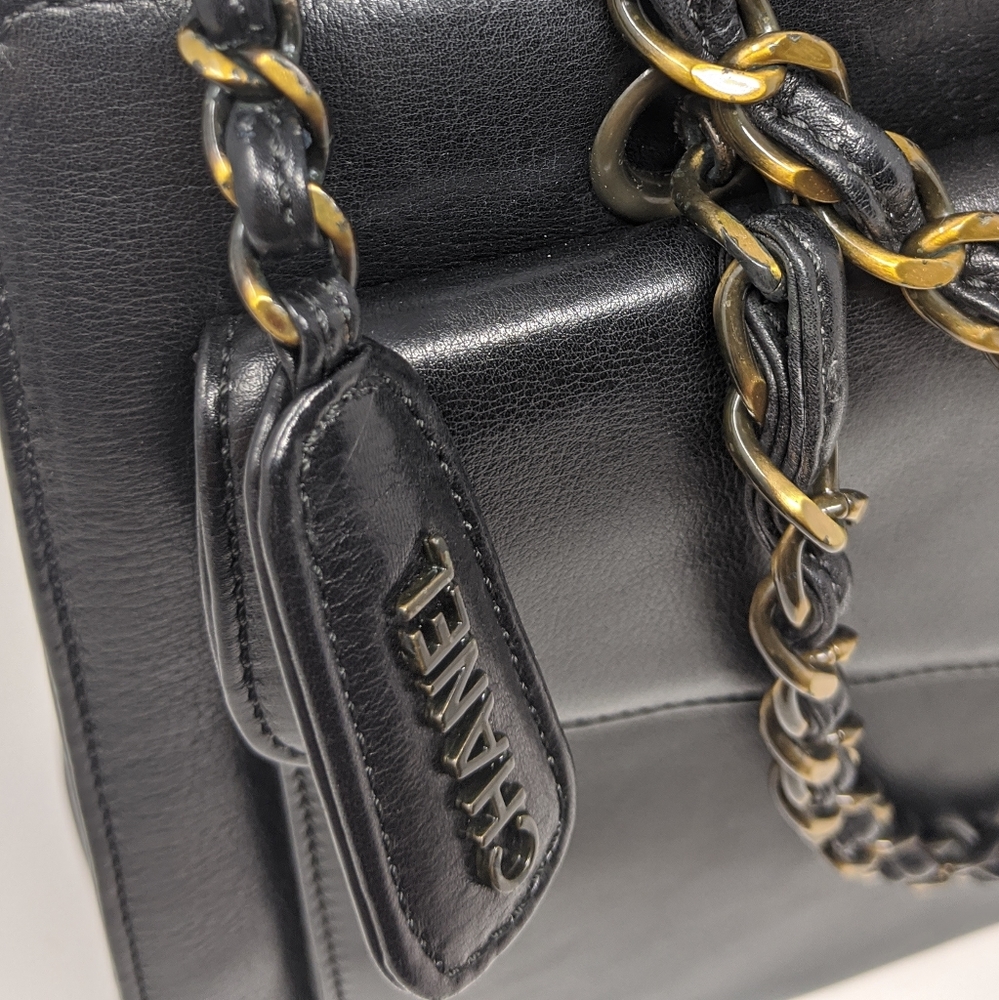 🎉 SALE 🎉 CHANEL BlACK BAG FRONT FLAP CHAIN TOTE More Pics!🎉 Vintage! 🦄 - Picture 4 of 16